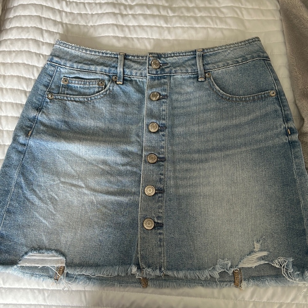Button up, Jean mini skirt.